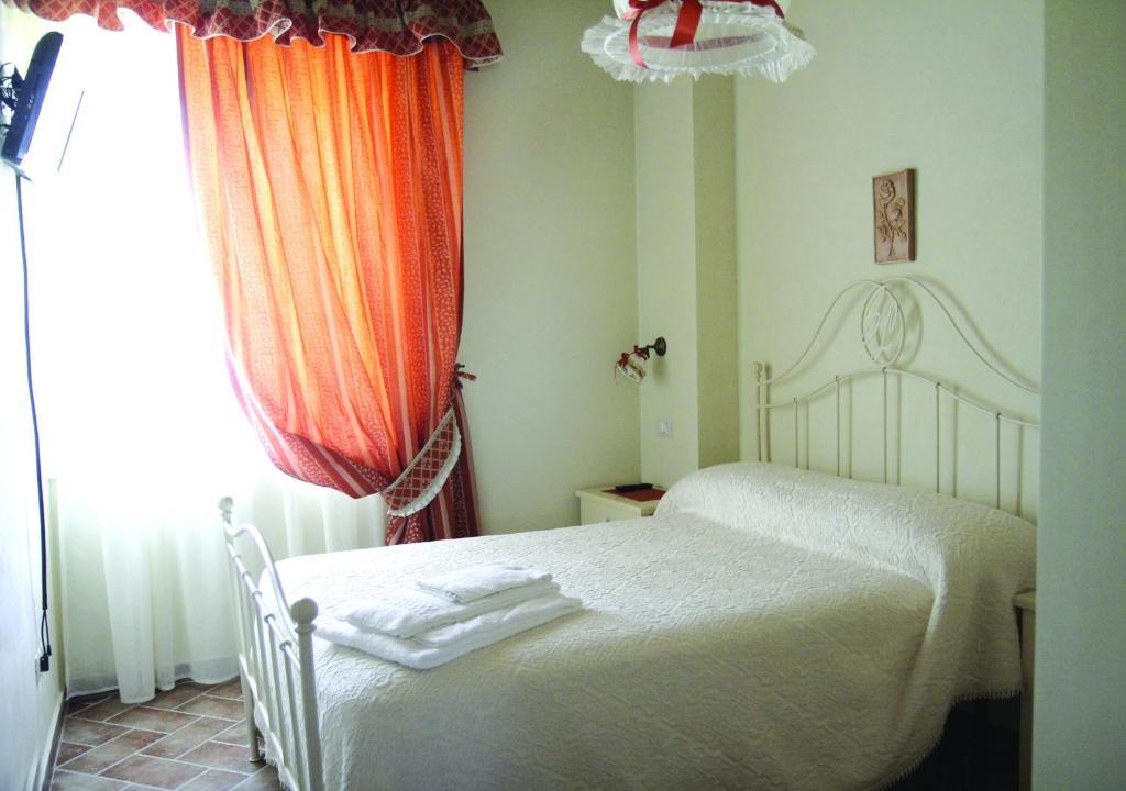 Agriturismo San Lorenzo Serre Di Rapolano Room photo